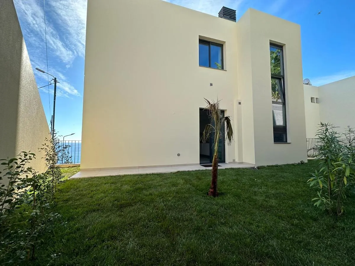 Ines Seaview Apartment フンシャル 0*,  ポルトガル